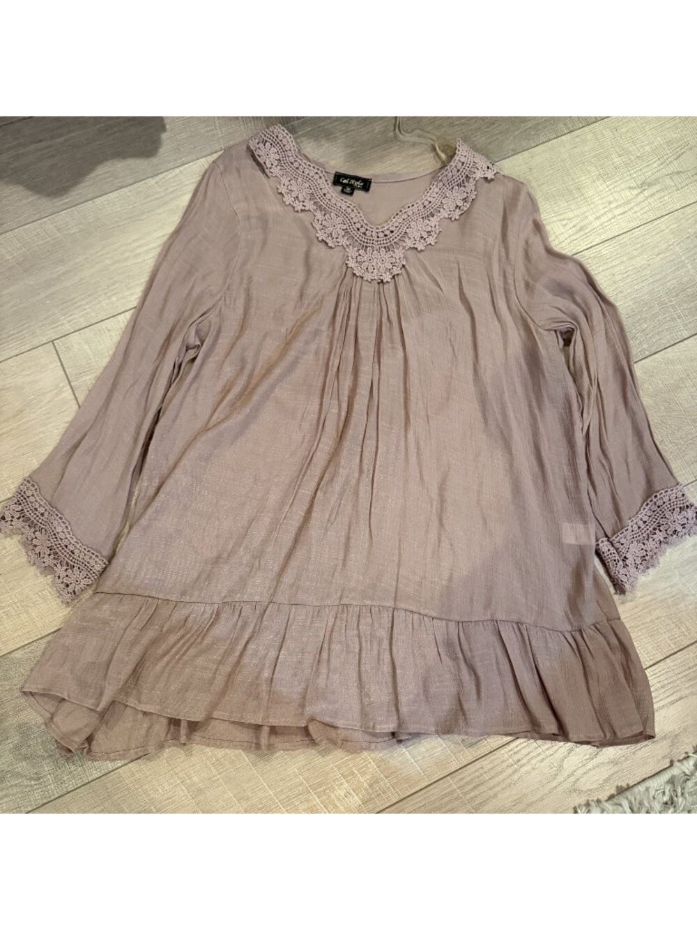 Cal Style USA Womens XL Blush Tan Tunic Blouse Lace Sleeves boho